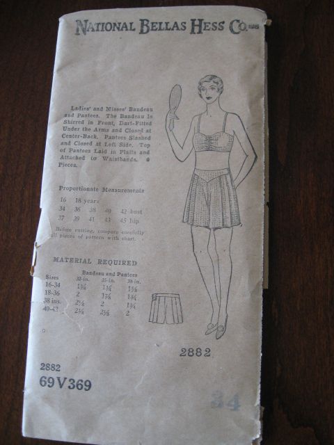 Vintage 1920s Ladies and Misses Bandeau and Pantees Pattern sz 34