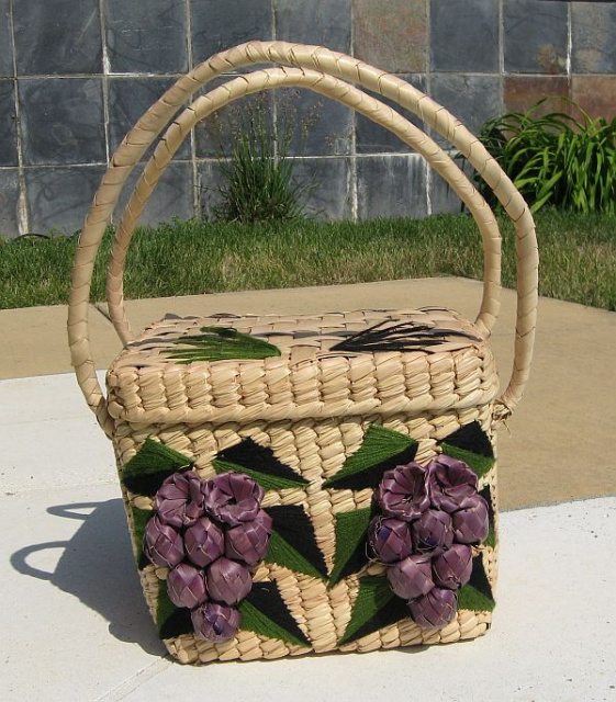 Vintage Raffia Beach Tote Beach Bag with Grapes