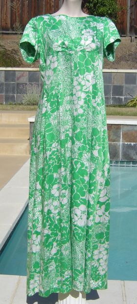Vintage 70s Waltah Clarkes Green Floral Hawaiian Maxi Dress B36