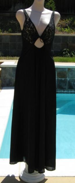 Vintage 70s OLGA Lure Black Lace Bodice Nightgown 32