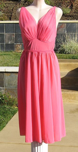 Vintage 50s Coral Pink Vanity Fair Grecian Romantic Nightgown Negligee sz 32
